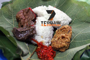16 Makanan Khas Cirebon Murah Meriah